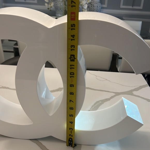 Chanel logo for display - Picture 2 of 8